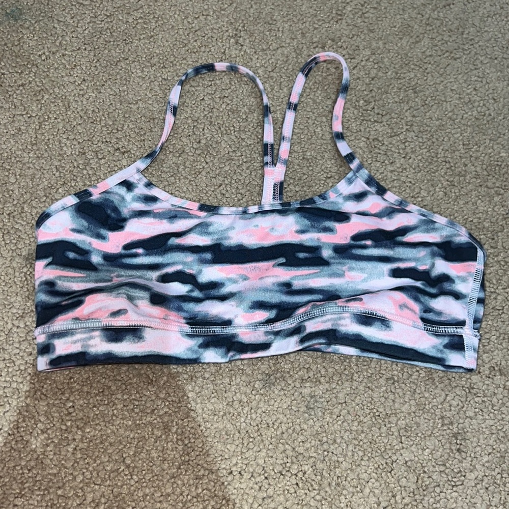 Lululemon sports bra